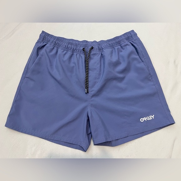 Oakley Other - Oakley Hydrolix Regular Fit Men's Purple / Blue Swim Trunks w Pockets Size XL